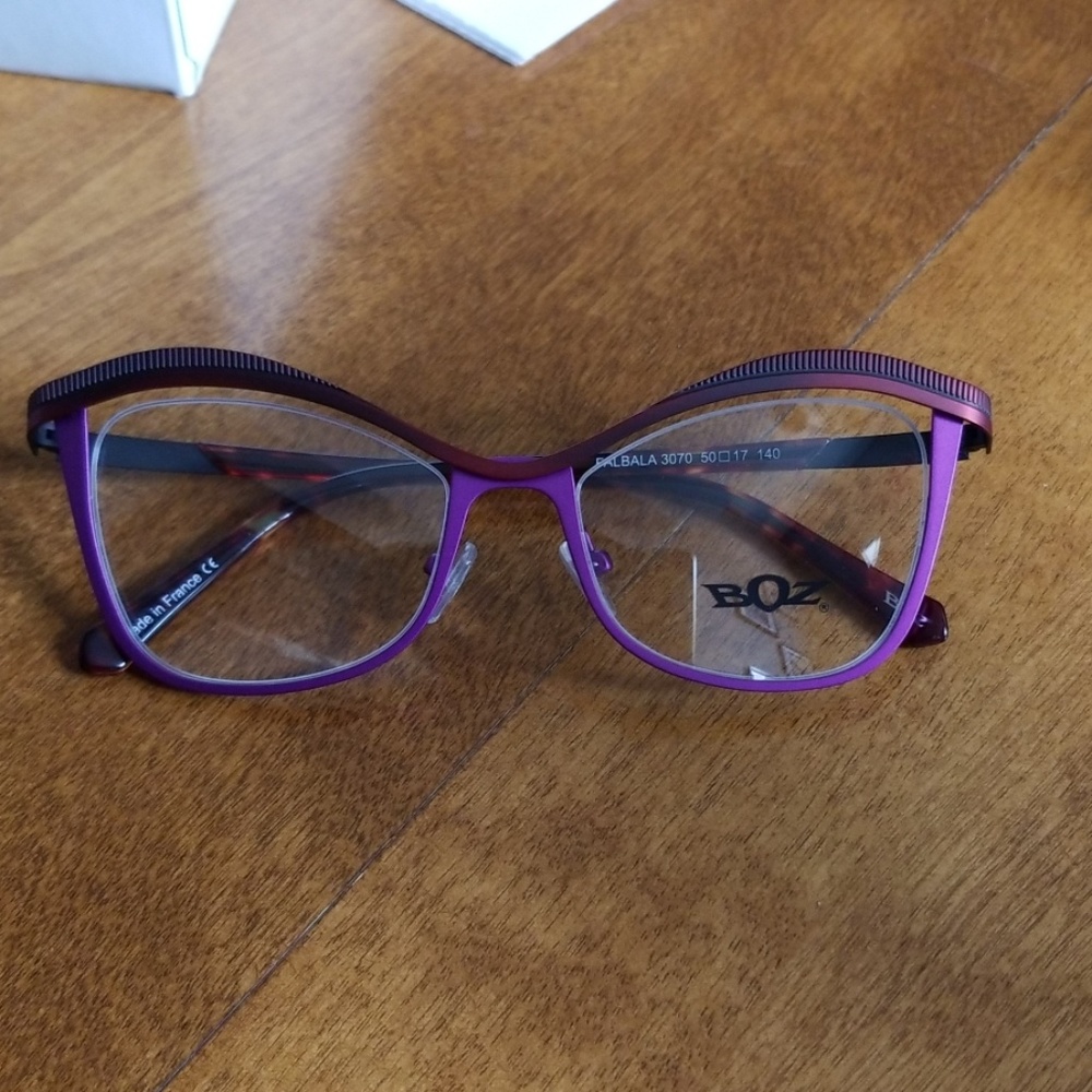 Eyeglass frame - Picture 3 of 4